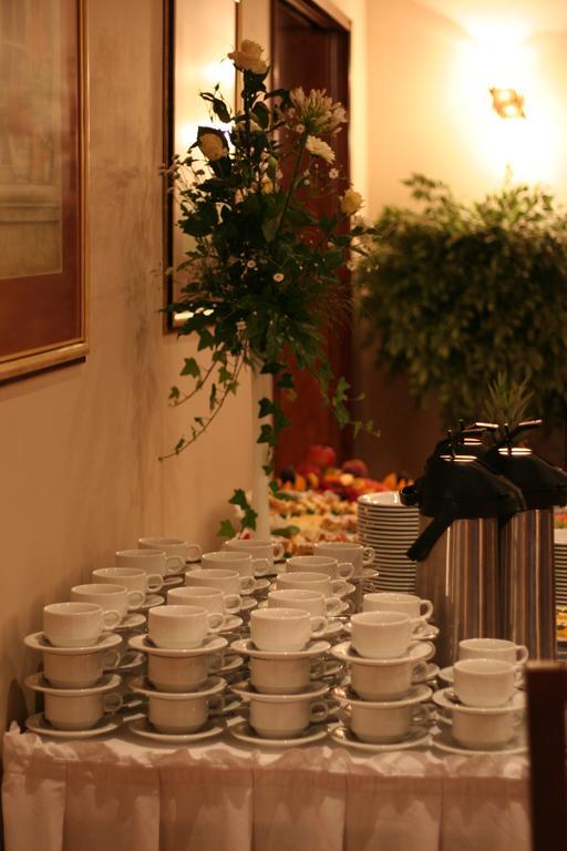 Hotel Tenishouse Marki  Eksteriør billede
